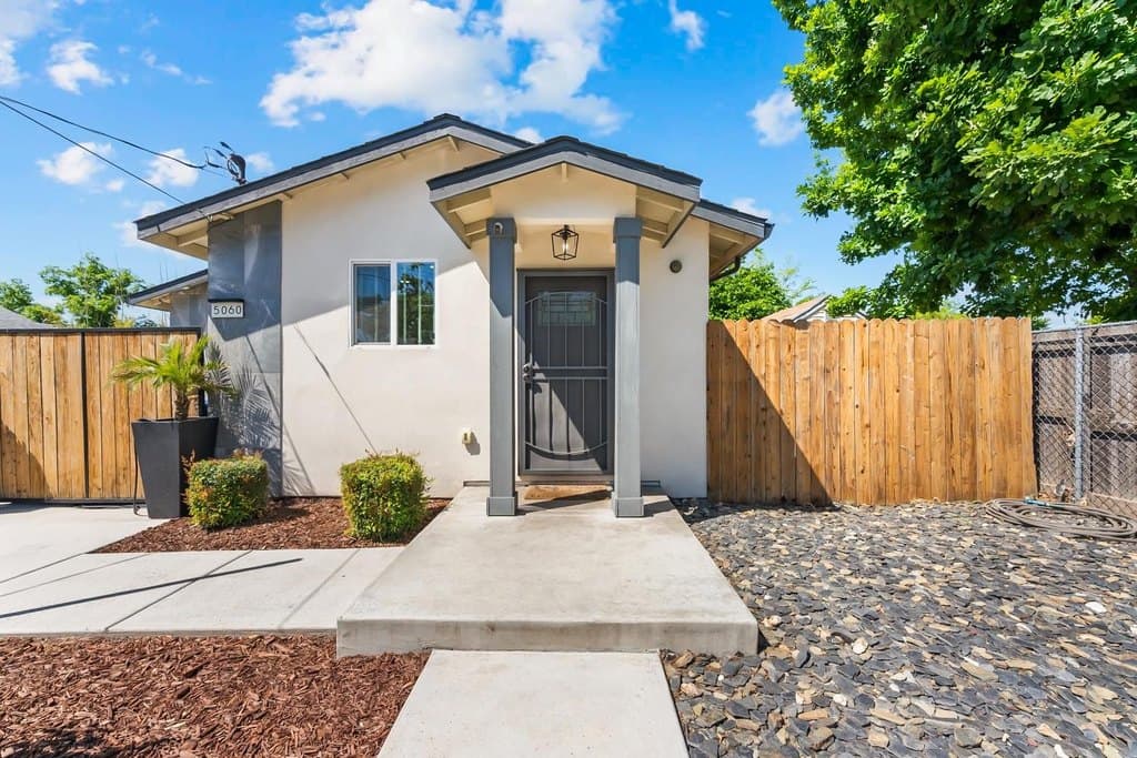 3 bedroom house for sale at 5060 Mendocino Blvd Fruitridge Pocket 95820 - $584,999