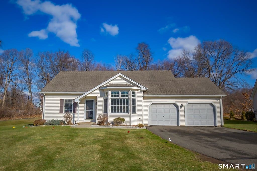 2 bedroom condo for sale at 26 Hillside Farms Dr Unit 26 Broad Brook - $379,900