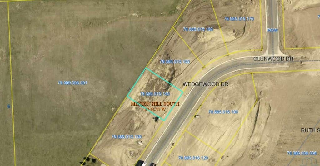 land for sale at 3003 Wedgewood Dr Yankton 57078 - $90,000