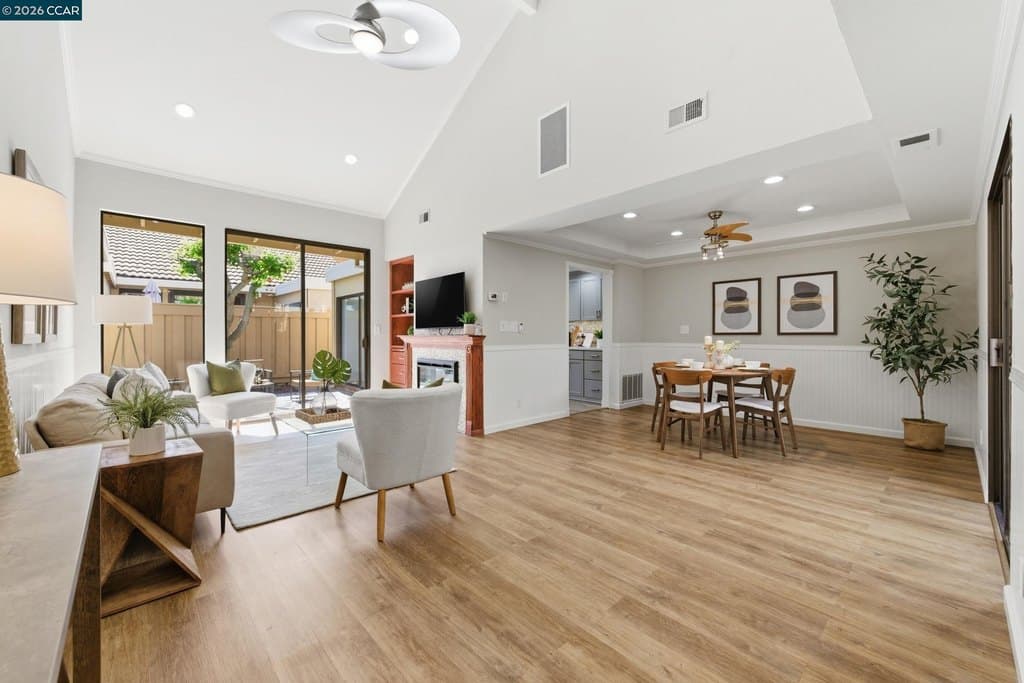2 bedroom townhouse for sale at 1640 Candelero Ct Walnut Creek 94598 - $749,000