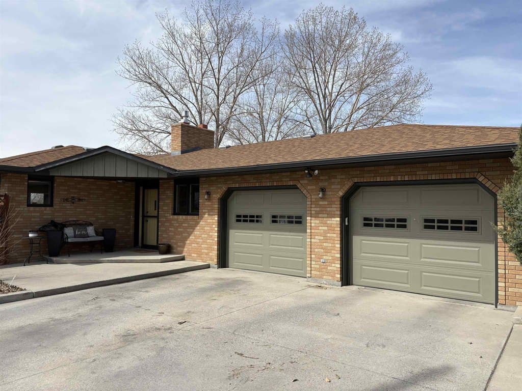 3 bedroom house for sale at 2447 W Main St Riverton 82501 - $495,000