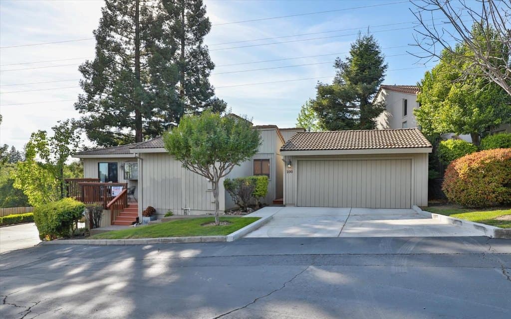 3 bedroom house for sale at 100 Crestridge Ln Folsom - $770,000