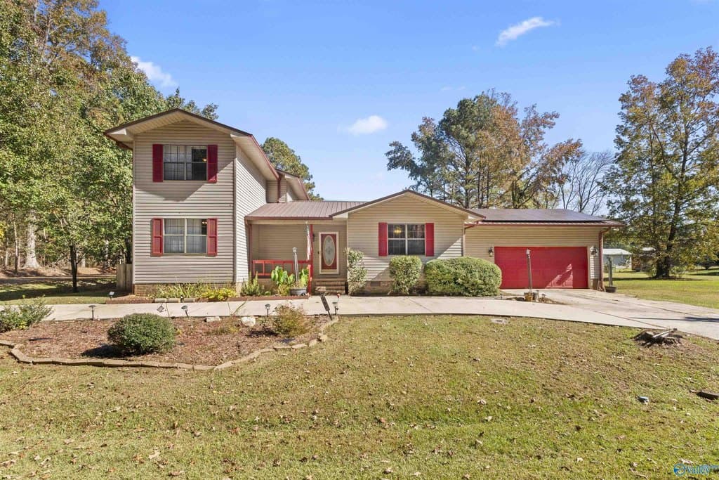 5 bedroom house for sale at 151 Charity Ave Alexandria - $230,000