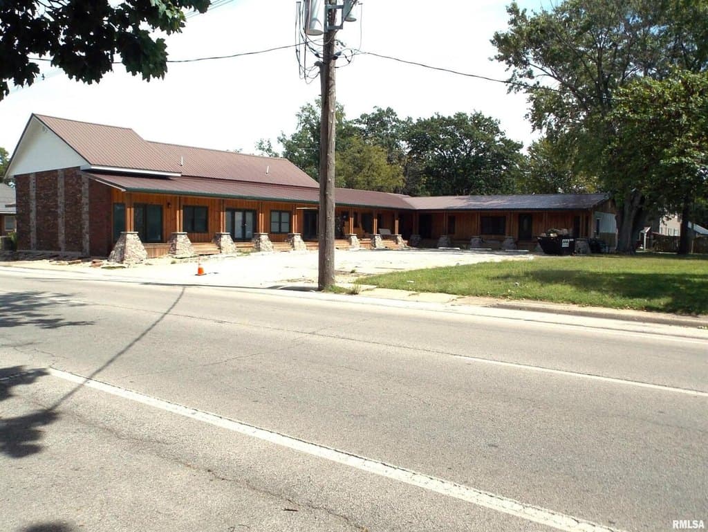 3 bedroom multi-family for sale at 223 N Broadway St Unit 215 Central City - $365,400