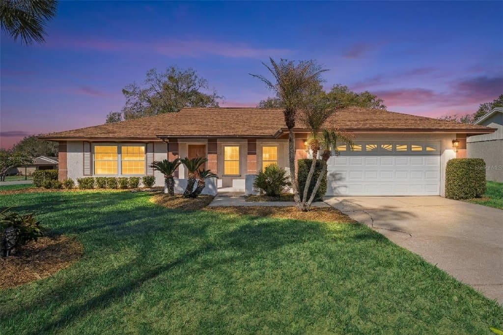 3 bedroom house for sale at 8006 Jozee Cir Bay Hill - $519,998