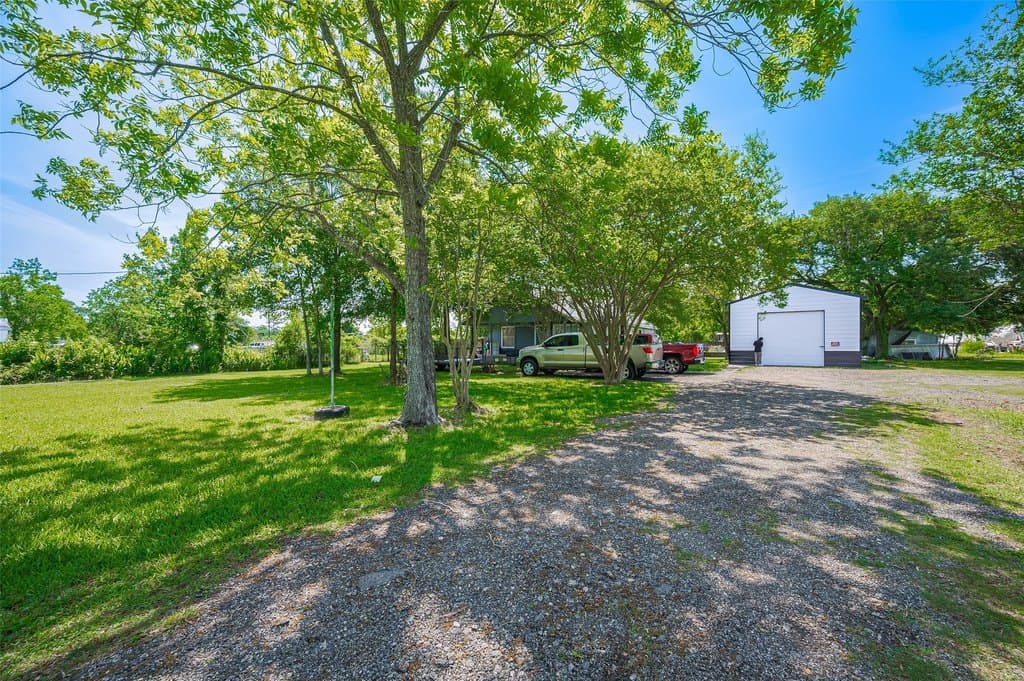 5 bedroom multi-family for sale at 16128 1/2 Ridlon St Channelview - $345,000