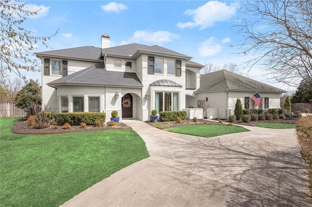 5 bedroom house for sale at 4109 Caerleon Cir Cave Springs - $1,450,000