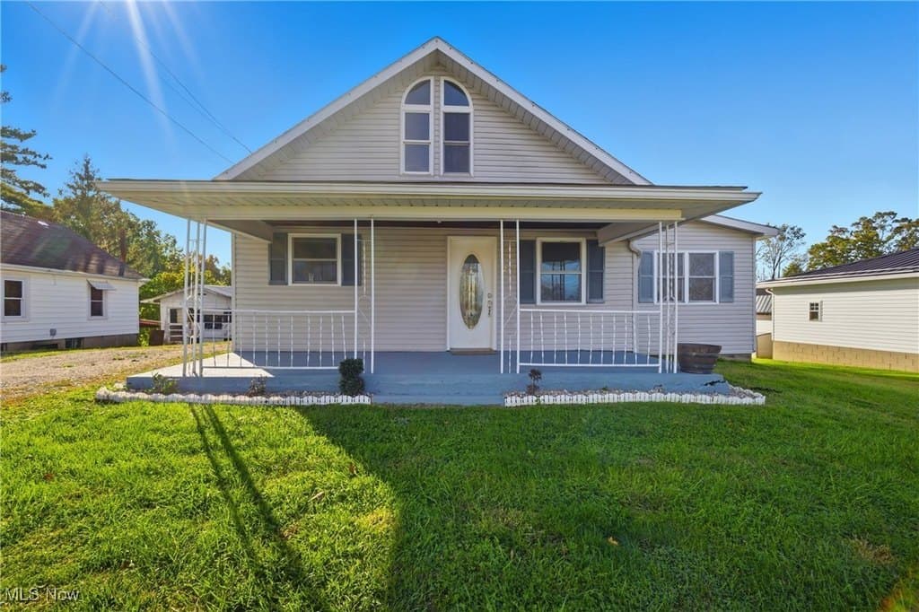 3 bedroom house for sale at 1242 Blennerhassett Hts Blennerhassett - $159,000