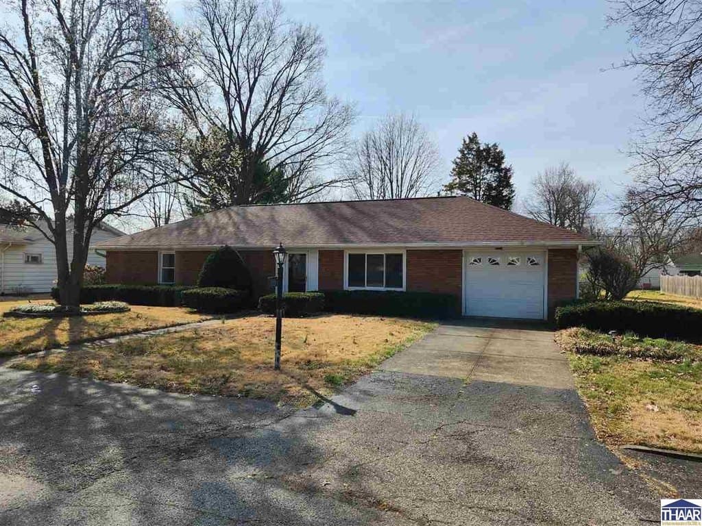 3 bedroom house for sale at 2227 Spang Ave Terre Haute 47805 - $177,900
