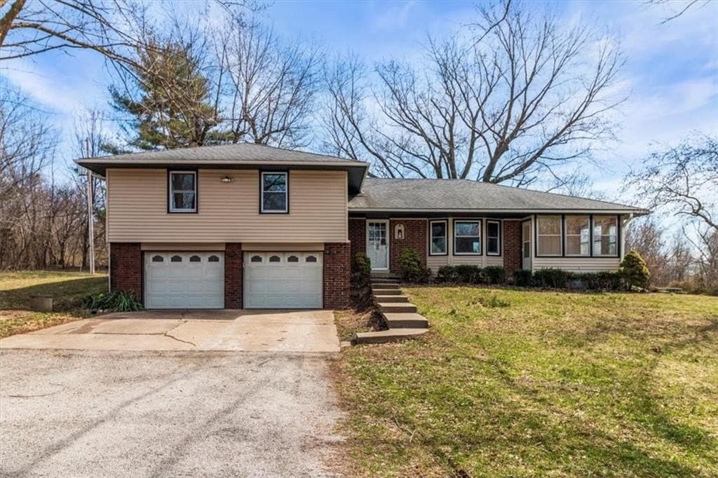 3 bedroom house for sale at 12425 Northern Ave Liberty 64068 - $700,000