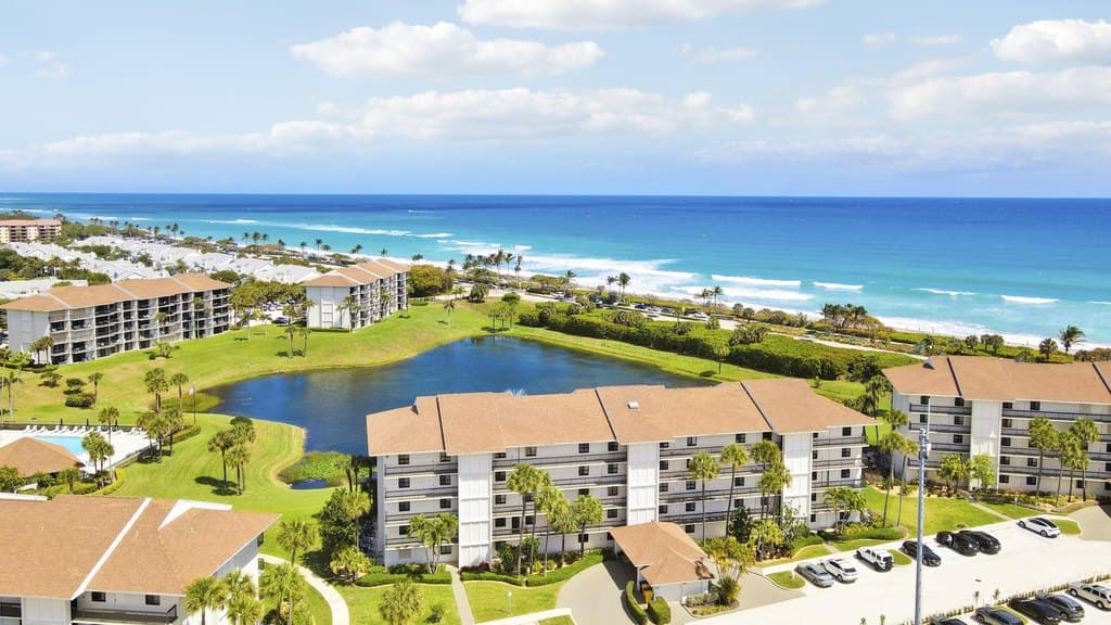 2 bedroom condo for sale at 601 S Seas Dr Apt 502 Jupiter - $799,000