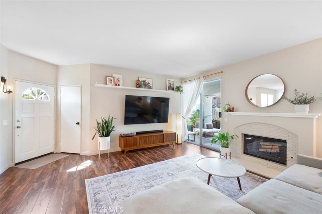 2 bedroom condo for sale at 82 Cloudcrest Aliso Viejo - $795,000