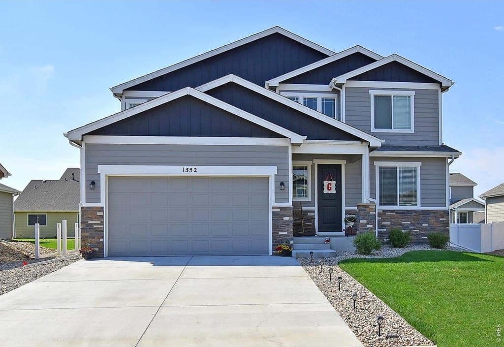 4 bedroom house for sale at 1197 Crown Sparrow St Johnstown 80534 - $511,200