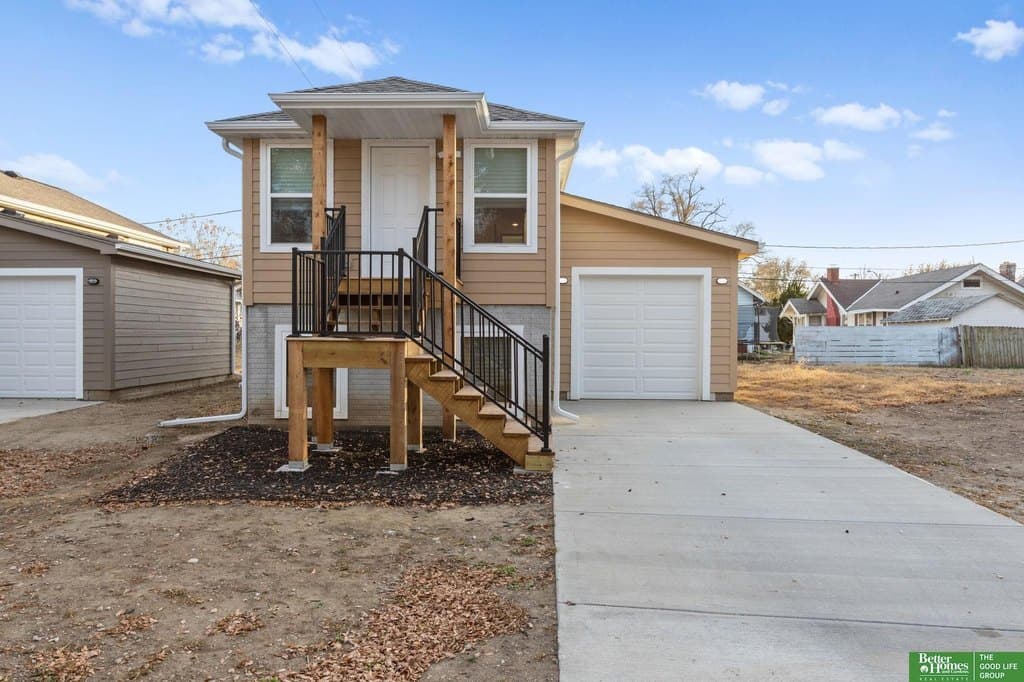 2 bedroom house for sale at 1625 Willis Ave Omaha - $229,500