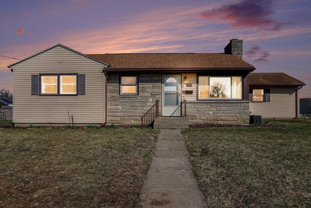 3 bedroom house for sale at 4219 Konkle St Kalamazoo - $250,000