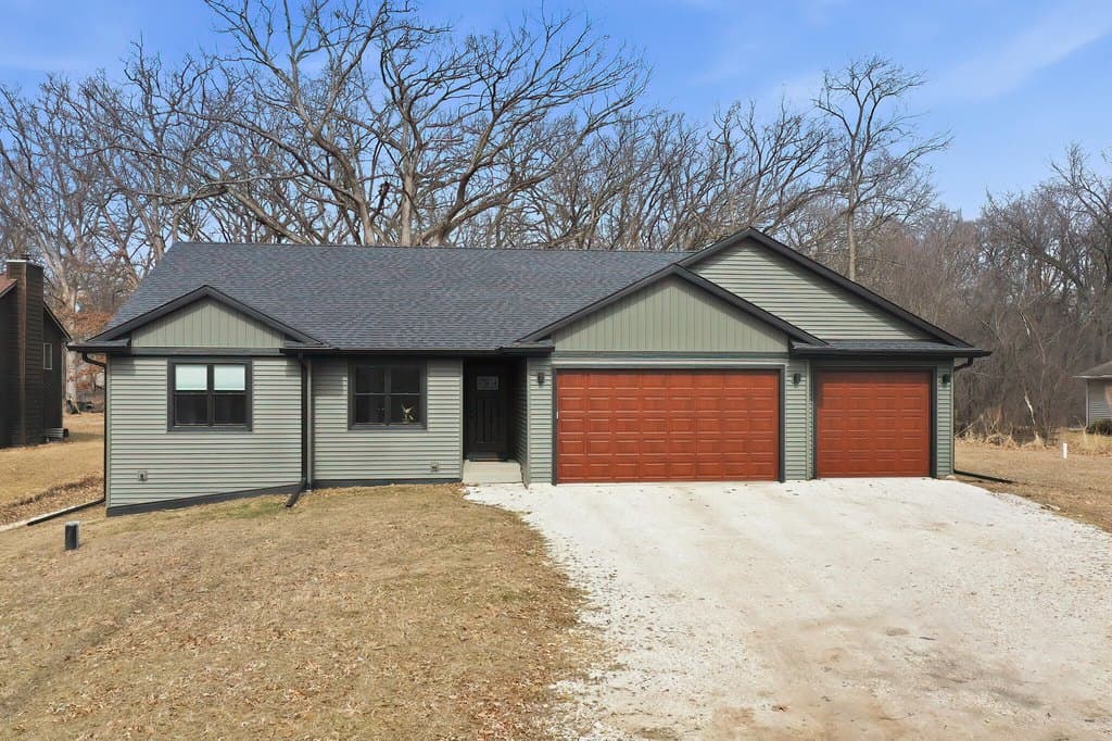 3 bedroom house for sale at W5591 Briarwood Rd Elkhorn - $600,000