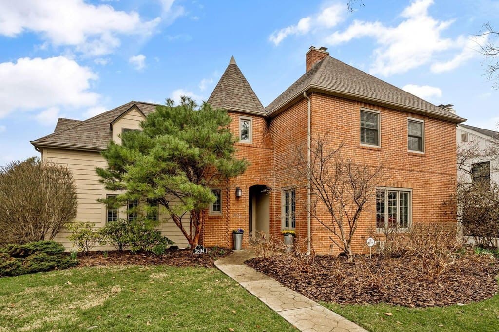 5 bedroom house for sale at 2604 Sherwood Rd Bexley - $1,450,000