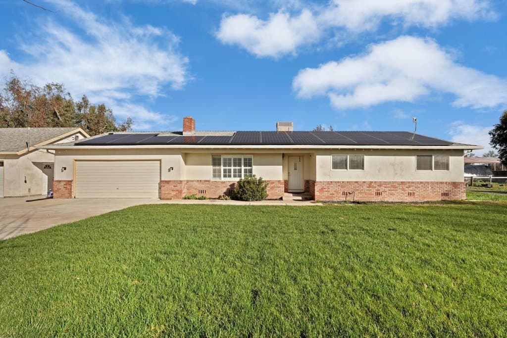 3 bedroom house for sale at 13393 E Jahant Rd Acampo - $1,049,000