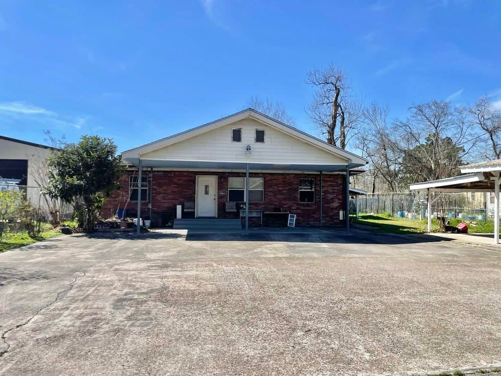 3 bedroom house for sale at 1825 Isom St Aldine - $239,900