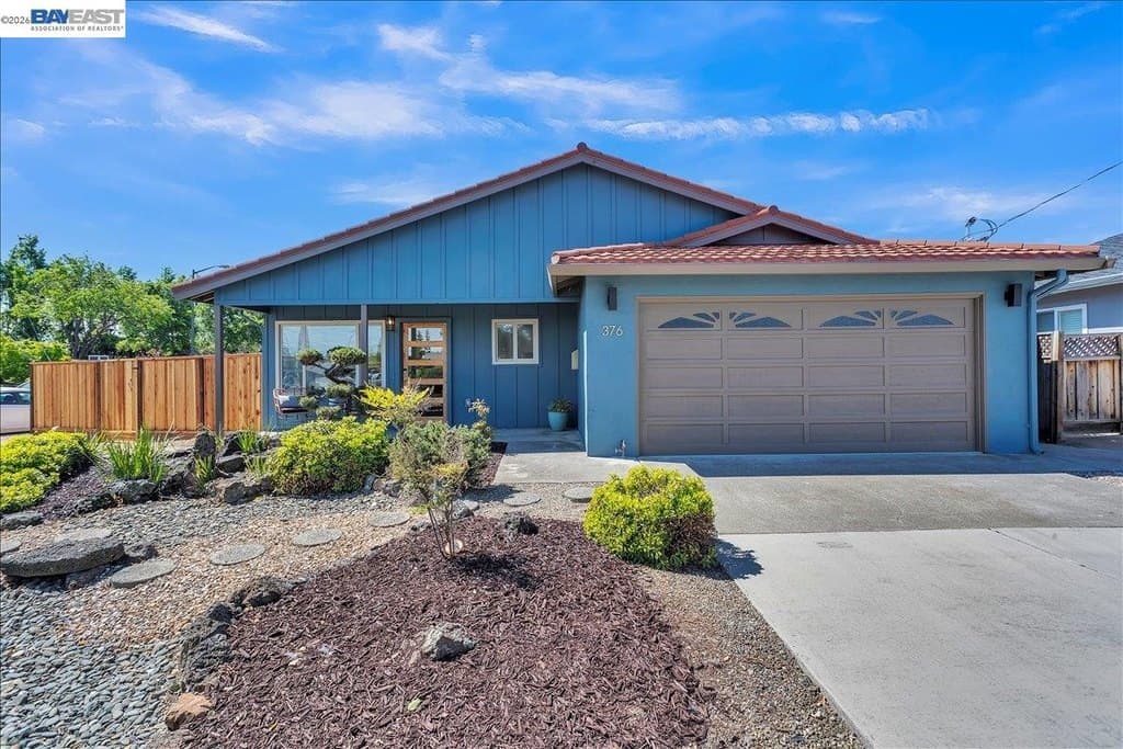 4 bedroom house for sale at 376 Oleander Ave Alameda - $1,195,000