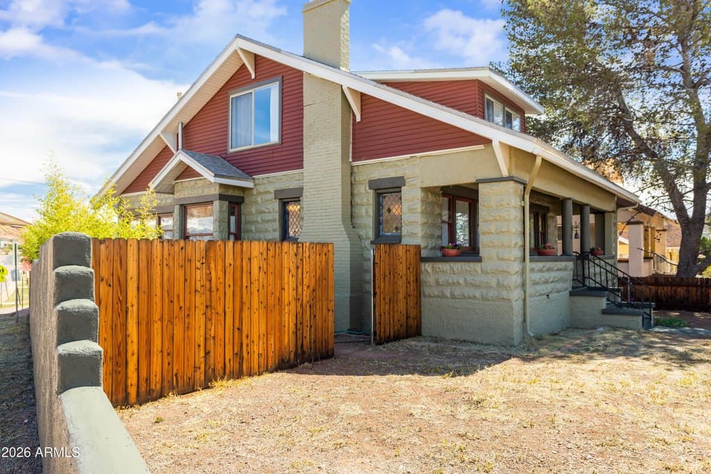 3 bedroom house for sale at 632 Bisbee Rd Bisbee - $354,900