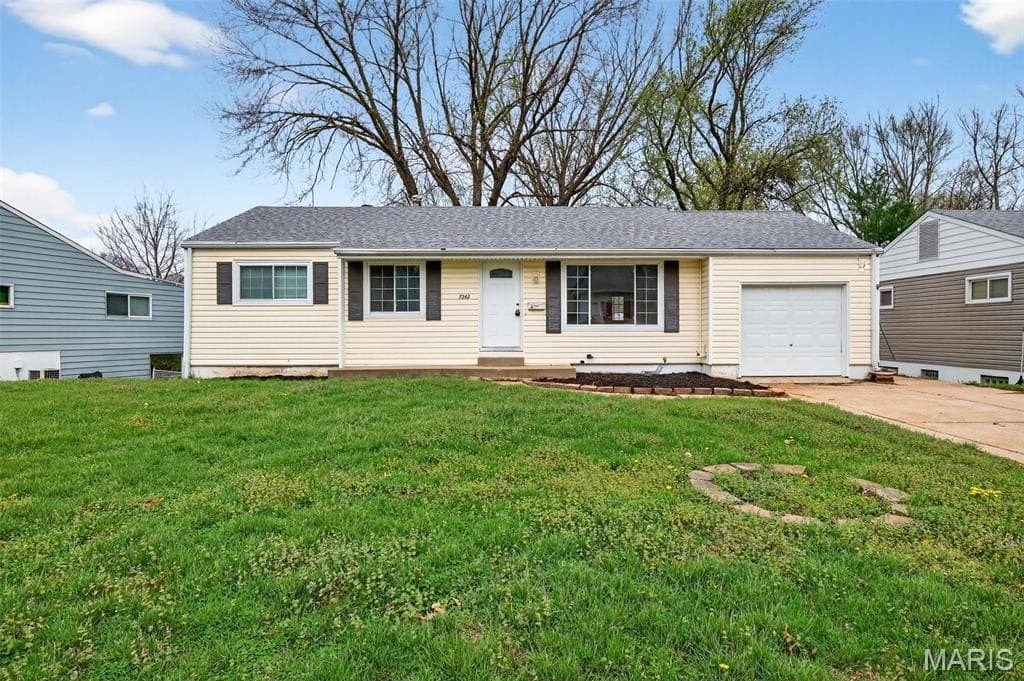 3 bedroom house for sale at 7243 General Sherman Ln Affton - $285,000