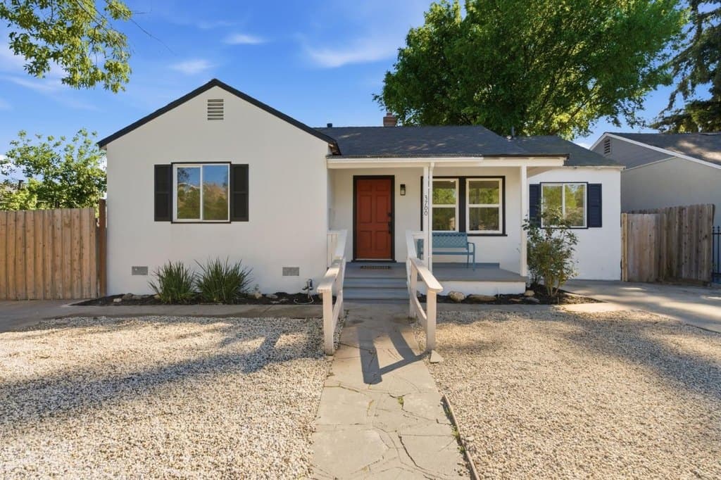 3 bedroom house for sale at 3700 24th Ave Sacramento - $419,914