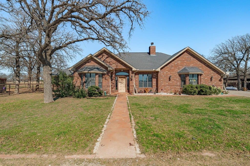 3 bedroom house for sale at 6363 E FM 1188 Bluff Dale - $1,175,000