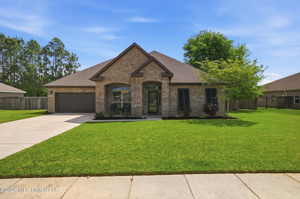 5 bedroom house for sale at 8724 Park Ridge Ct Latimer 39532 - $435,000