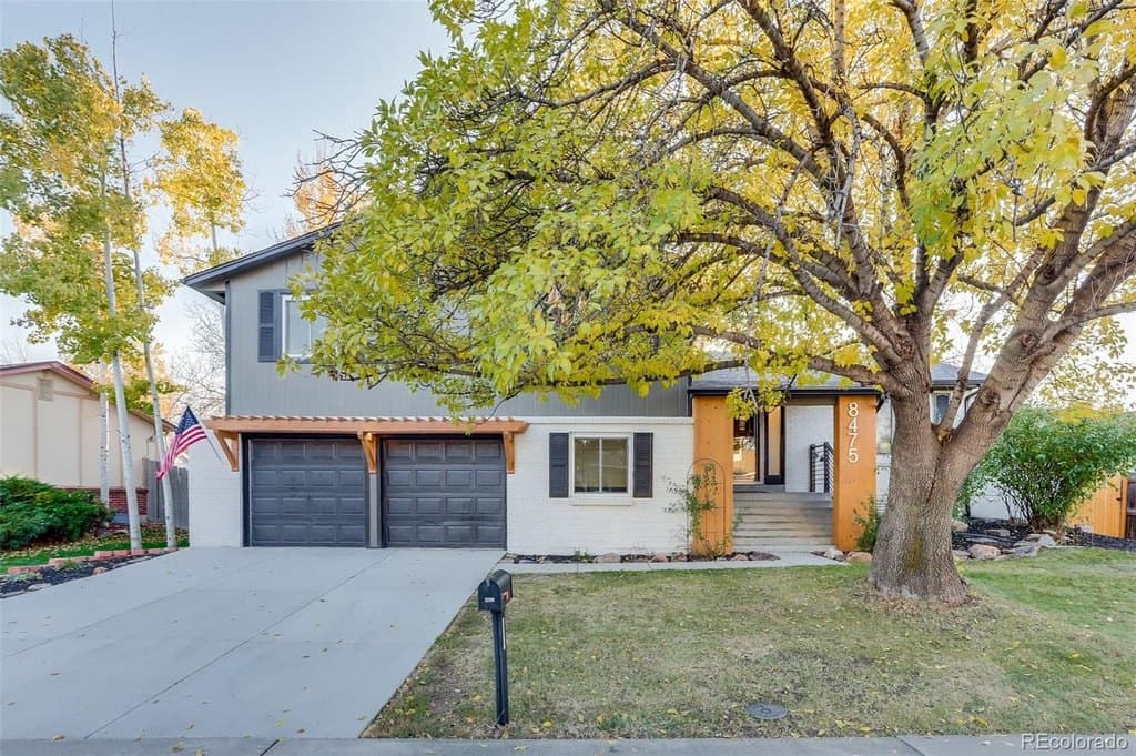 6 bedroom house for sale at 8475 Quay Dr Arvada 80003 - $860,000