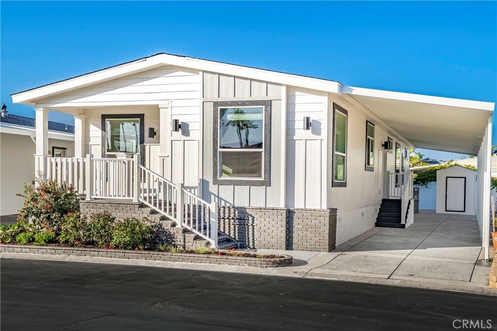 3 bedroom mobile home for sale at 7205 Santa Barbara St Carlsbad - $550,000