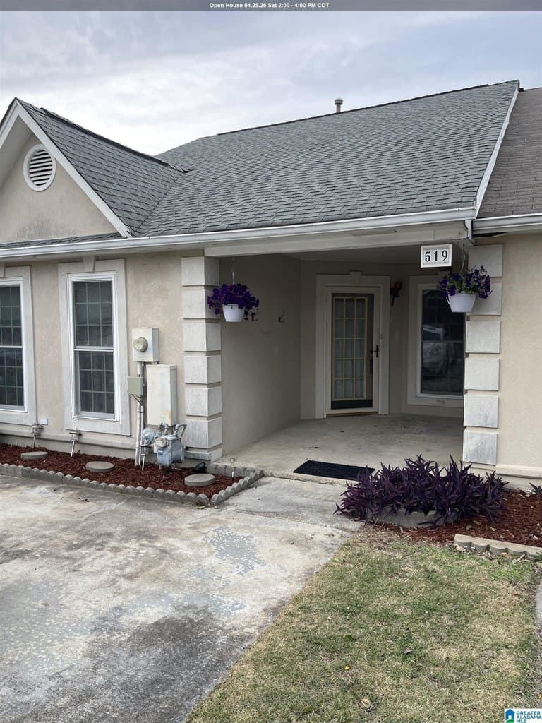2 bedroom townhouse for sale at 519 Canyon Park Dr Pelham 35124 - $219,900