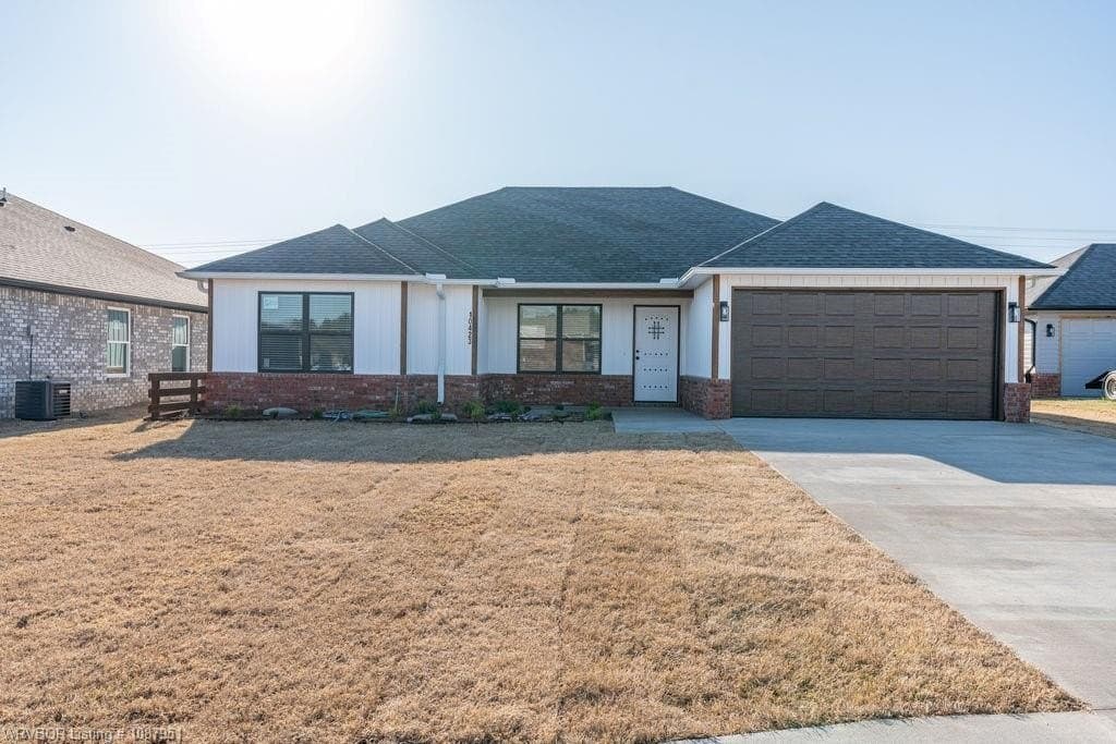 3 bedroom house for sale at 10423 Preston Ct Fort Smith 72916 - $264,900