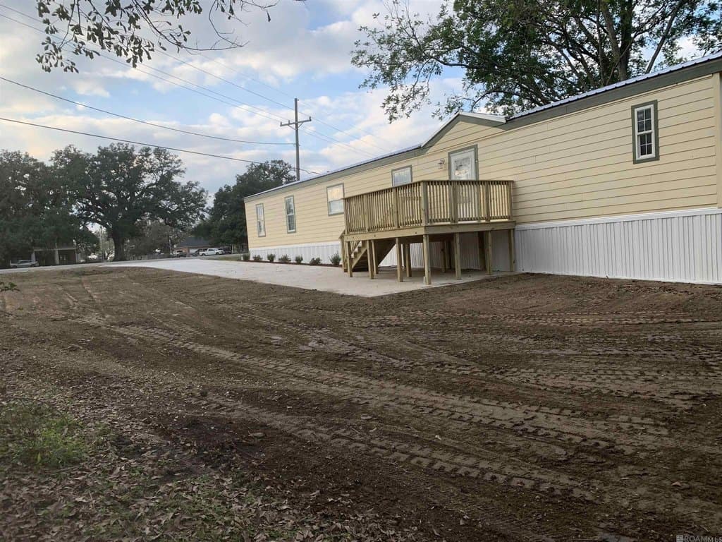 3 bedroom mobile home for sale at 6630 Highway 1 Belle Rose - $155,000