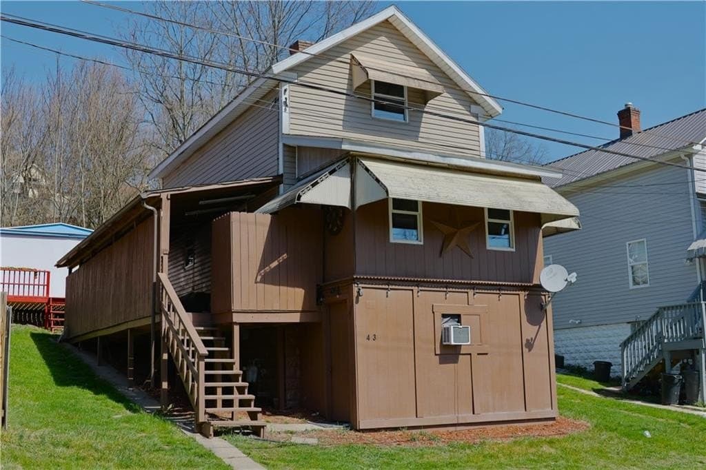 2 bedroom house for sale at 453 Spring St Centerville - $88,000