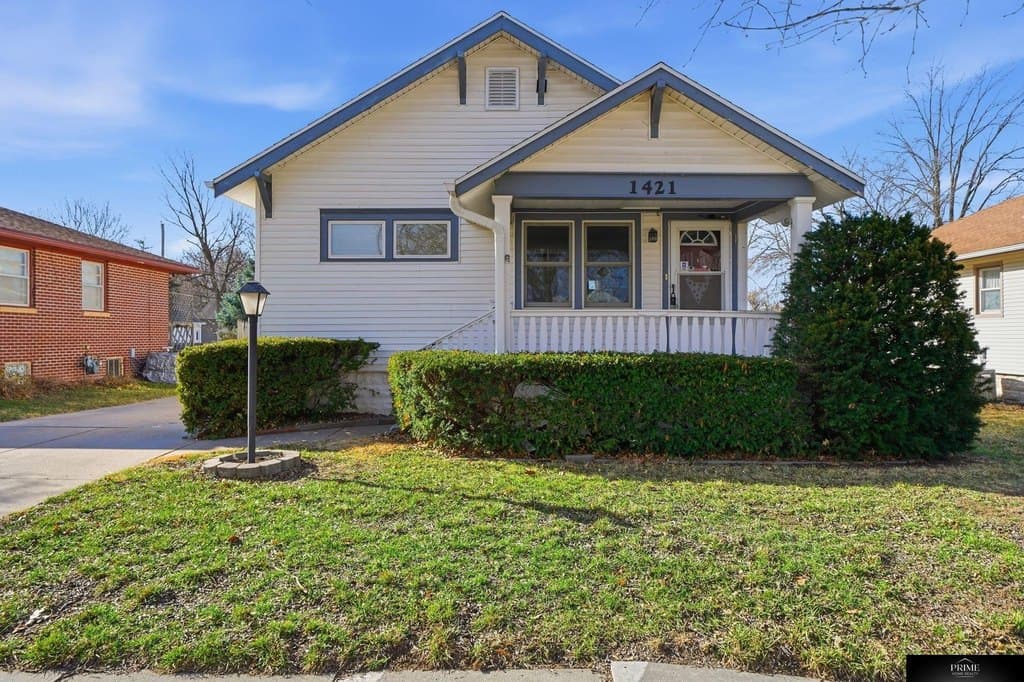 2 bedroom house for sale at 1421 Otoe St Lincoln - $249,900