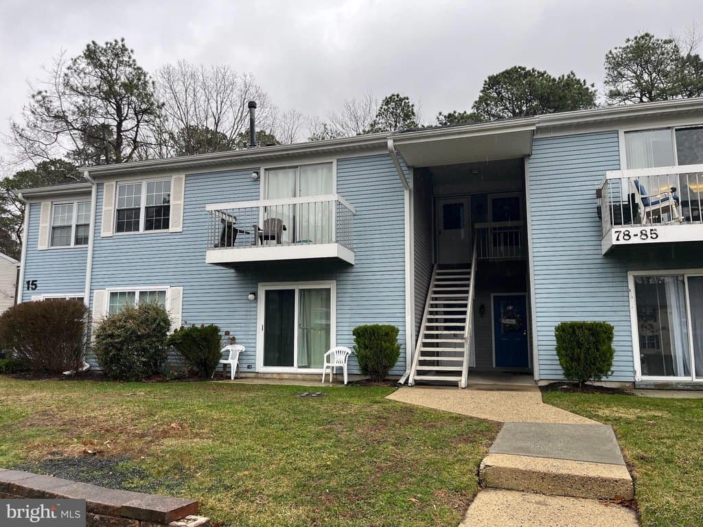 2 bedroom condo for sale at 78 Club Pl Absecon - $150,000