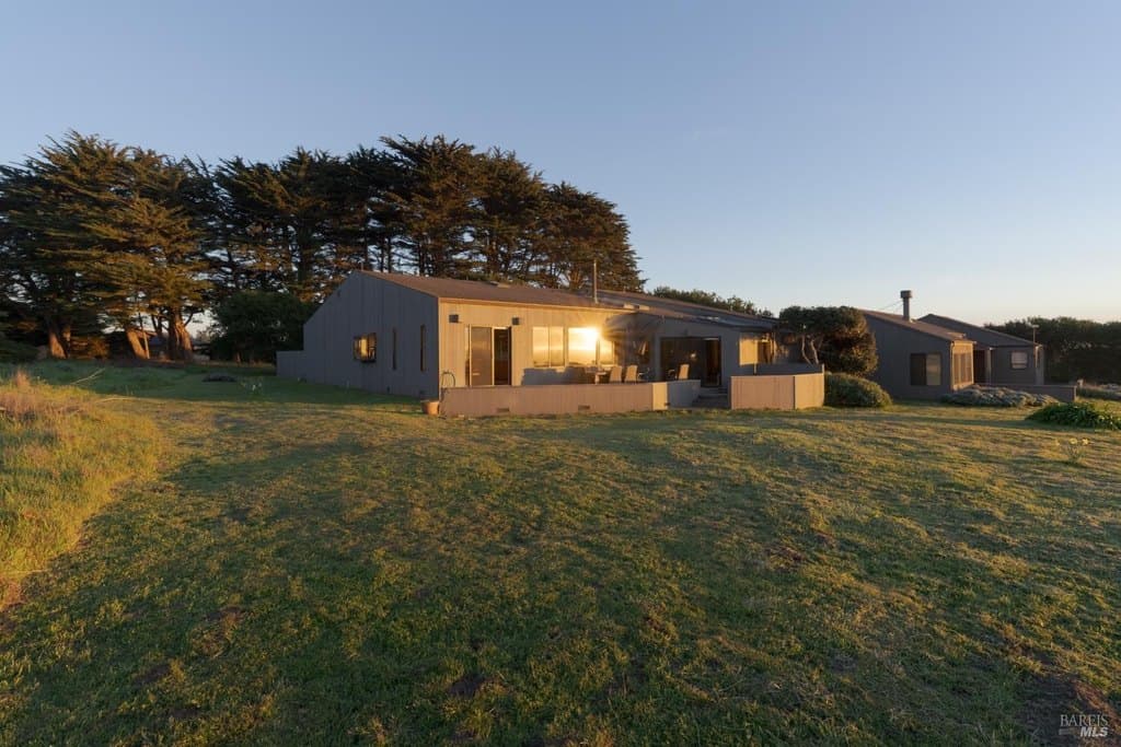 2 bedroom house for sale at 283 Wild Moor Reach Unit 24-97 Sea Ranch - $2,000,000