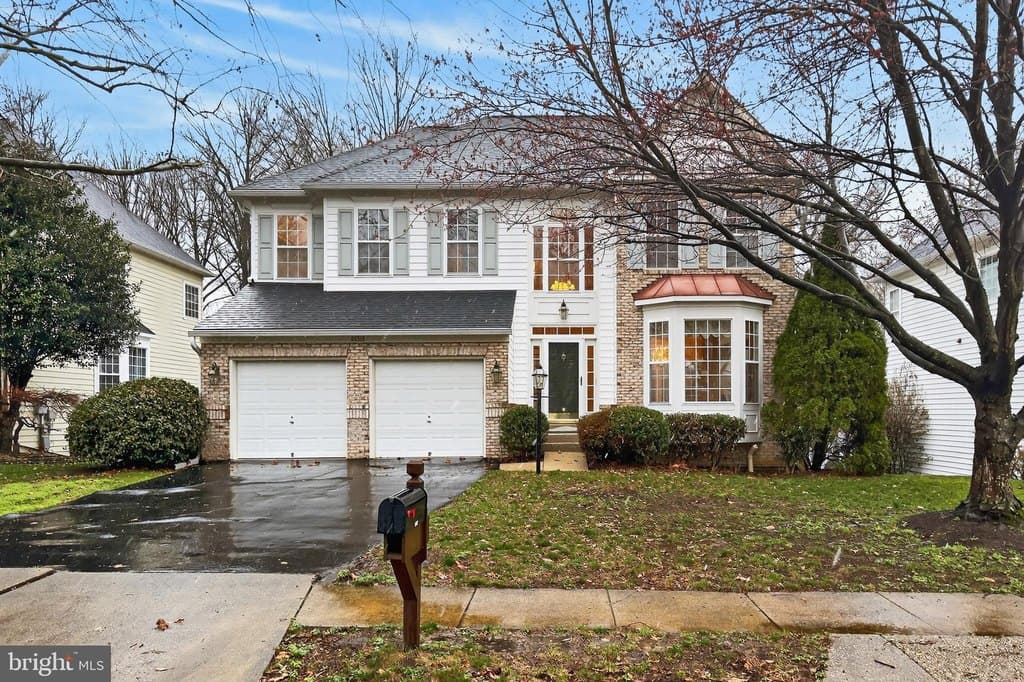 5 bedroom house for sale at 21321 Small Branch Pl Broadlands - $897,500