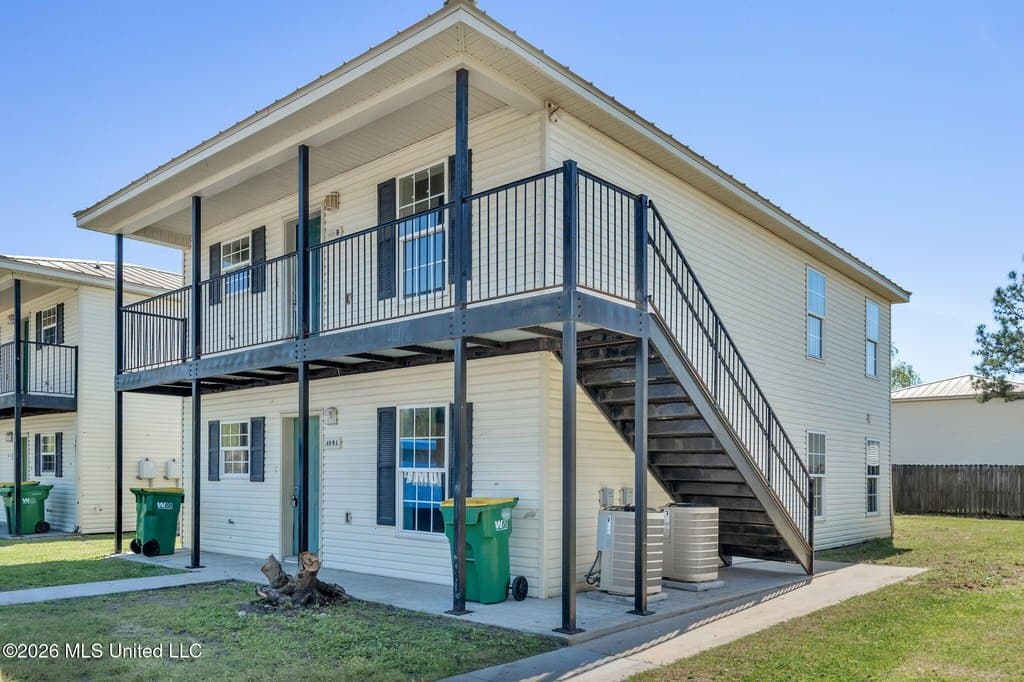 6 bedroom multi-family for sale at 14919 Masterson Ave Latimer 39565 - $260,000
