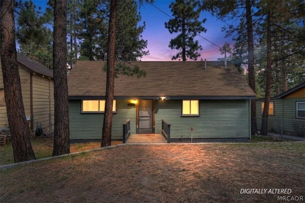 2 bedroom house for sale at 437 Booth Way Big Bear City - $275,000