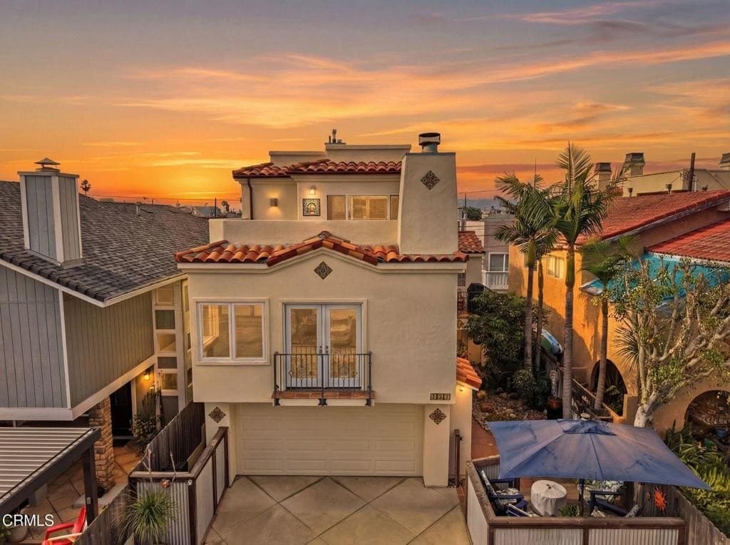3 bedroom house for sale at 137 Fillmore Ave Channel Islands Beach - $1,815,000