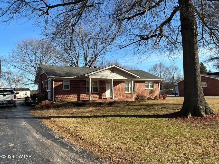 3 bedroom house for sale at 322 N Bells St Alamo - $210,000