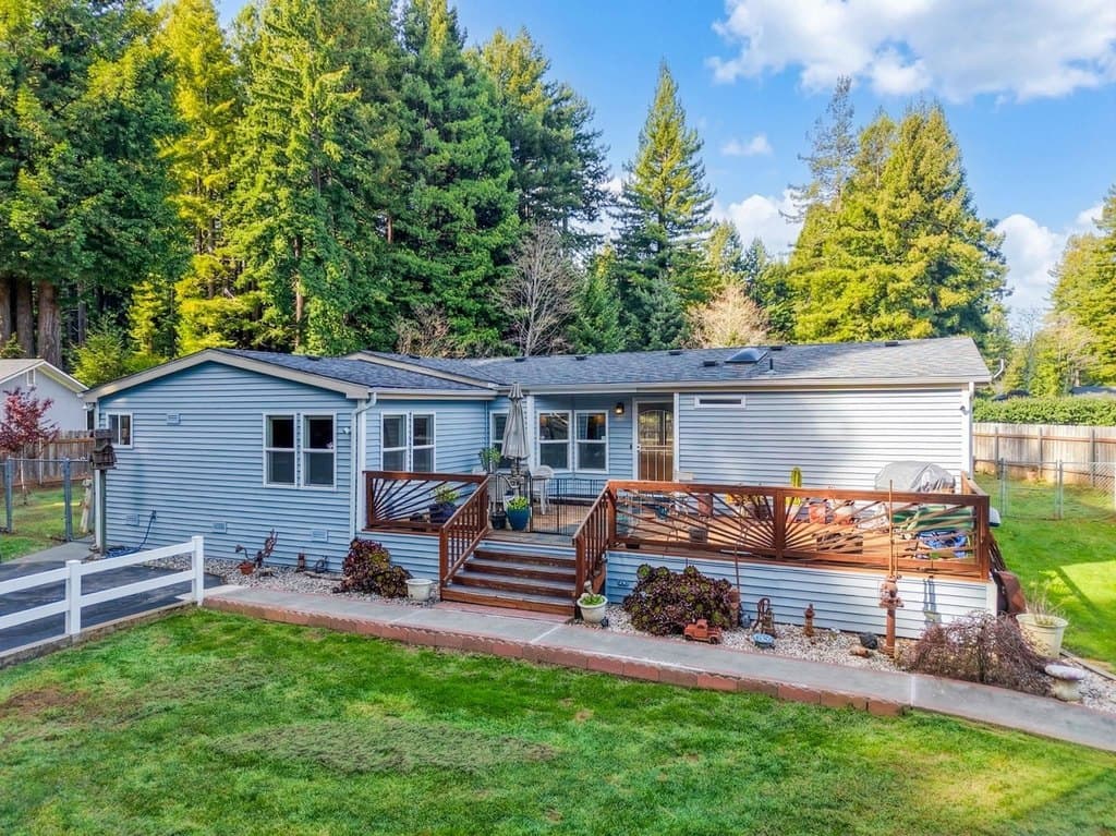 3 bedroom mobile home for sale at 105 Staley Ln Crescent City 95531 - $449,000