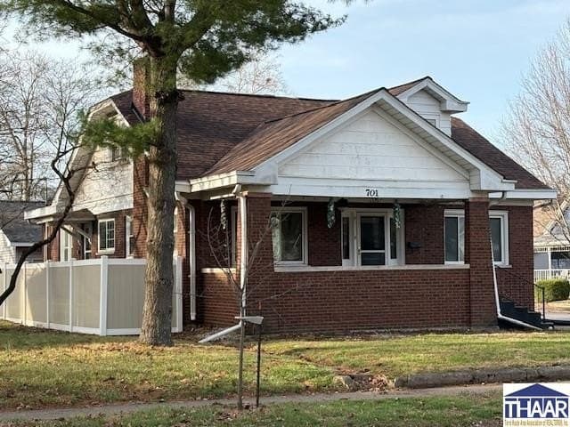 4 bedroom house for sale at 701 Maple Ave Terre Haute 47804 - $259,900