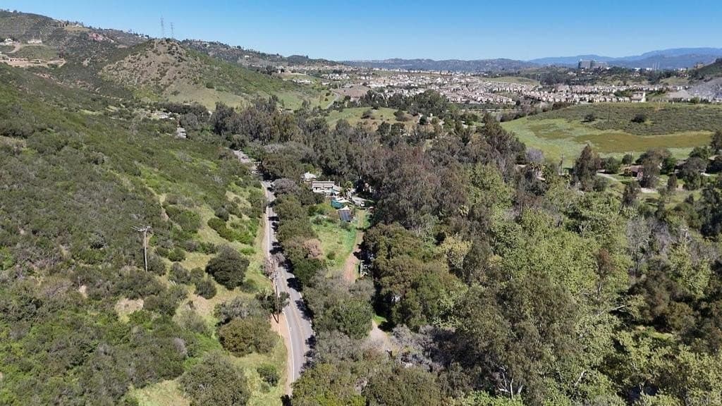 3 bedroom house for sale at 9237 Harmony Grove Rd Escondido - $1,450,000