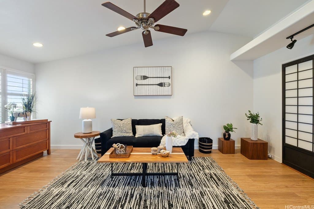 6 bedroom condo for sale at 1812 Makuakane St Honolulu - $1,845,000