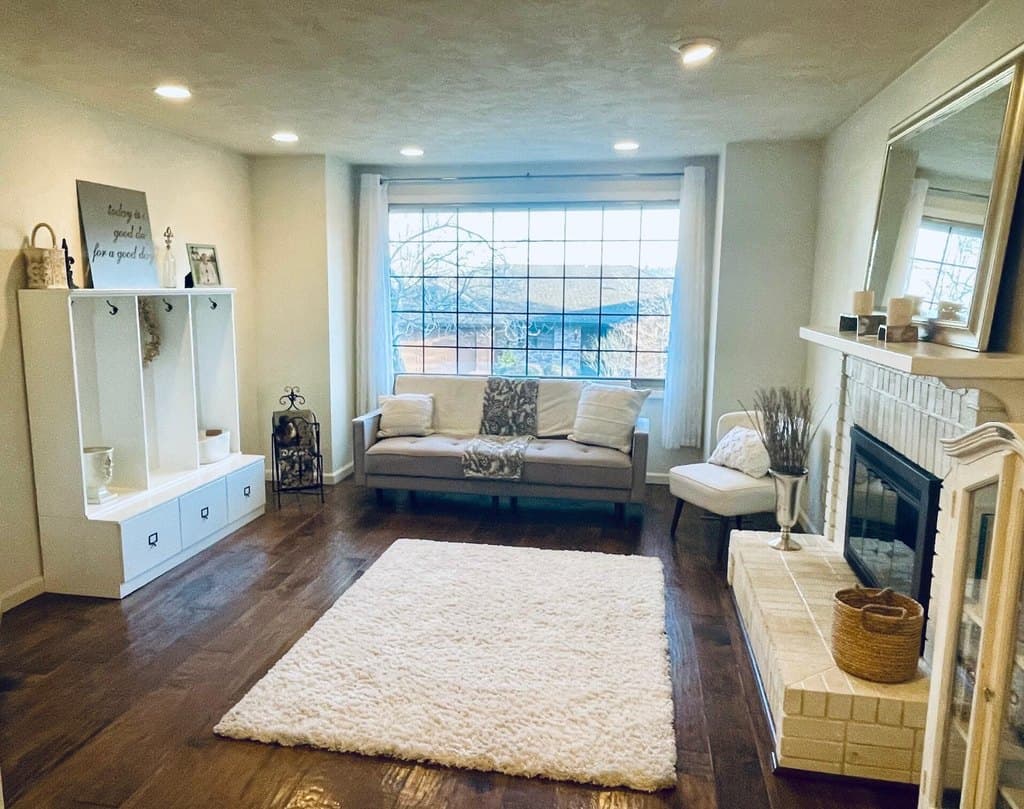 3 bedroom house for sale at 2446 Heritage Way Medford - $499,900