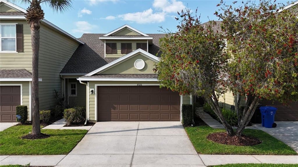 3 bedroom townhouse for sale at 8526 Sandpiper Ridge Ave Tampa - $314,999