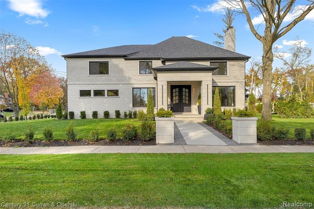 5 bedroom house for sale at 2211 Golfview Dr Dearborn 48128 - $1,875,000